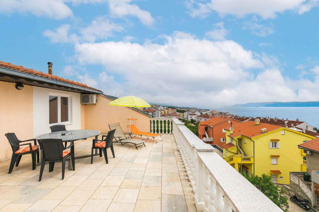 Apartment In Crikvenica 39210 Экстерьер фото